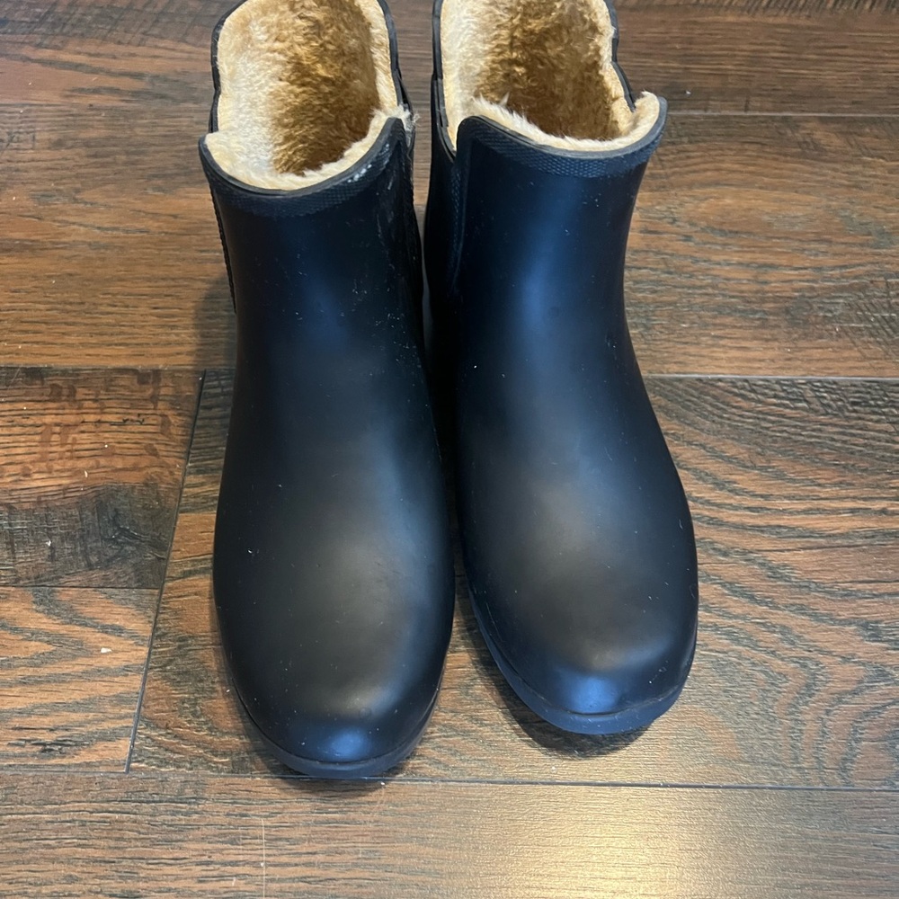 Black Ankle Boots with Warm Lining